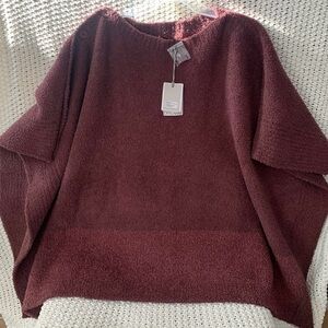 NWT Barefoot Dreams CozyChic Coastline  Women’s Mulberry Knit Poncho; OS